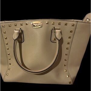 Michael Kors Hand bag / great style / clean